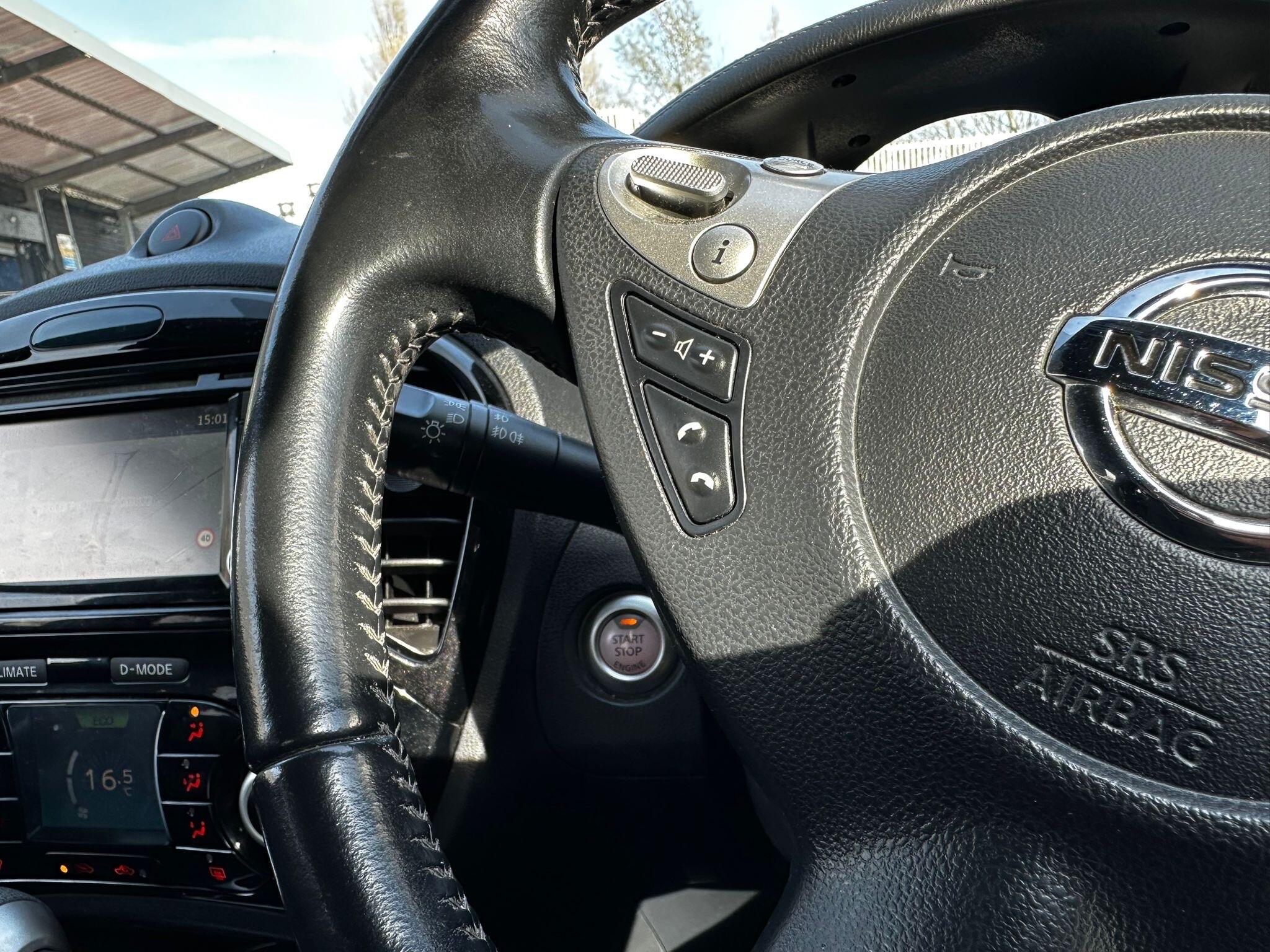 Nissan Juke - 1.6 Tekna XTRON Euro 6 5dr - SUV (2018 - 2019) Image